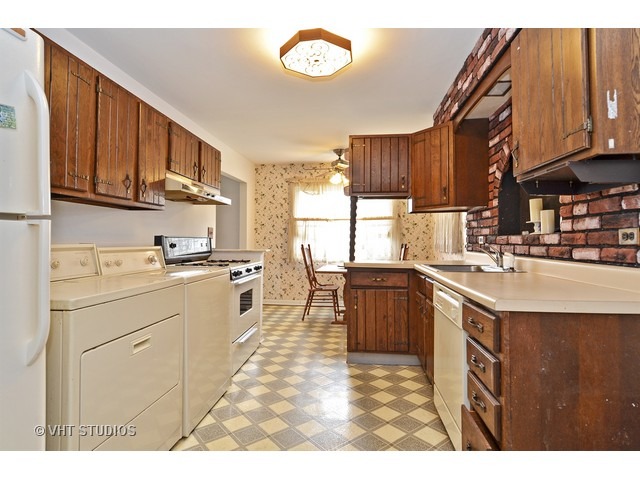 4635 Lilac Ave, Glenview, IL 60025 photo 8