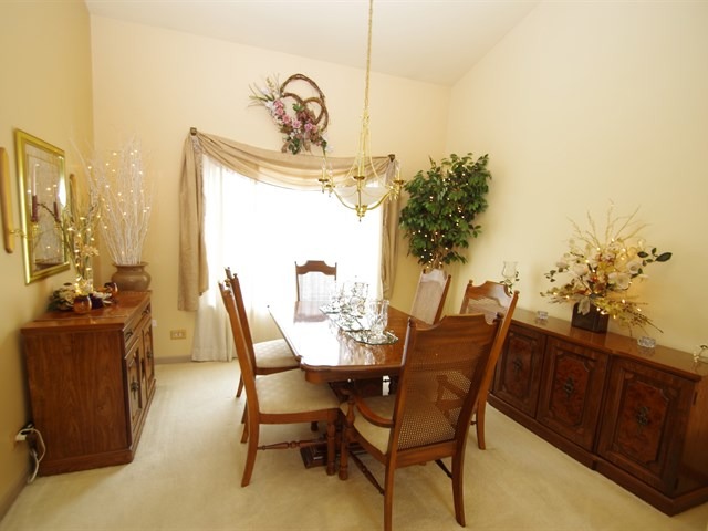 1260 Spaulding Rd, Bartlett, IL 60103 photo 5
