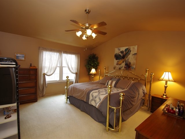 1260 Spaulding Rd, Bartlett, IL 60103 photo 11