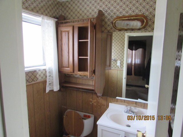 312 Wayne St, Park Forest, IL 60466 photo 4