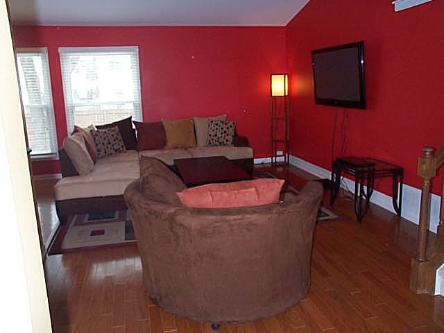 260 E Country Dr, Bartlett, IL 60103 photo 3