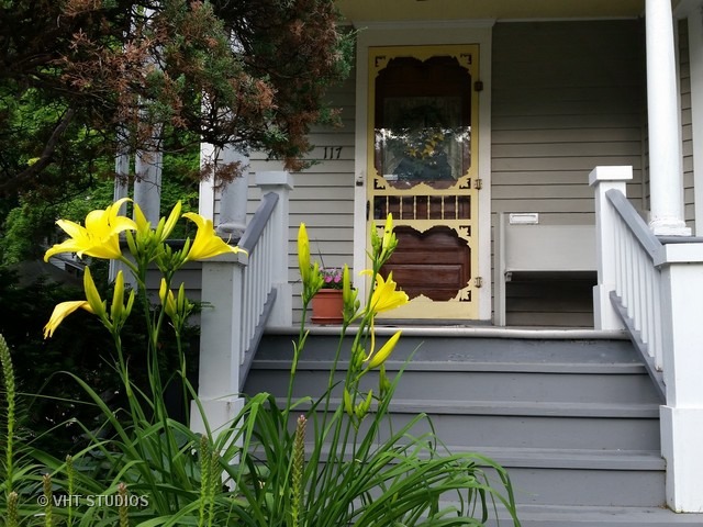 117 Hill Ave, Elgin, IL 60120 photo 2
