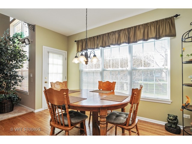 24 Bridlepath Dr, Lake Villa, IL 60046 photo 6