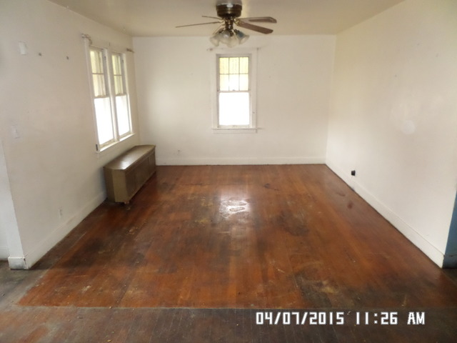 275 E 167th St, Harvey, IL 60426 photo 2