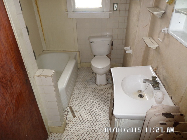 275 E 167th St, Harvey, IL 60426 photo 5