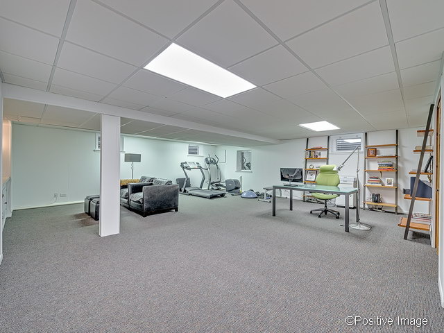 1925 Somerset Ln, Wheaton, IL 60189 photo 22