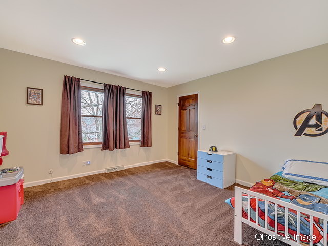 1925 Somerset Ln, Wheaton, IL 60189 photo 19