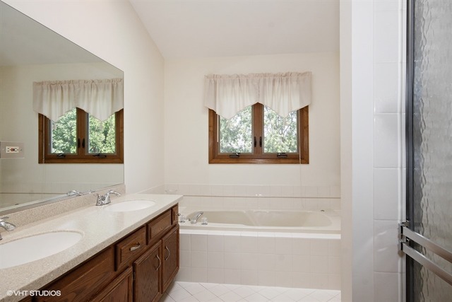 503 Summerset Ct, Naperville, IL 60565 photo 11