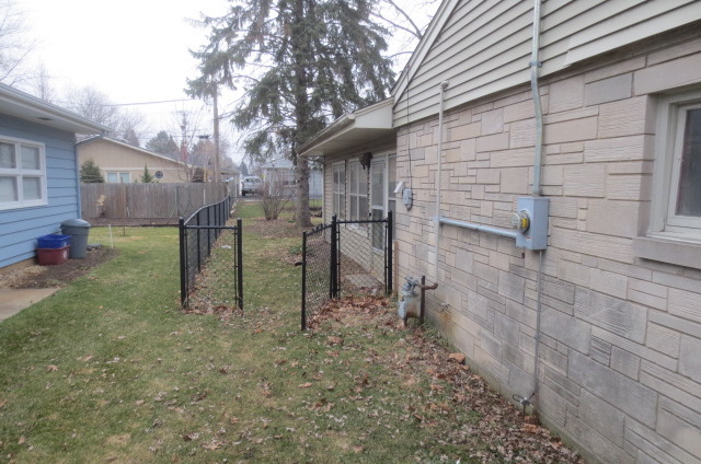 646 Gilbert Ter, Aurora, IL 60506 photo 18