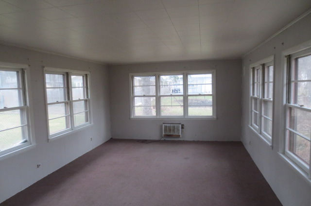 646 Gilbert Ter, Aurora, IL 60506 photo 9