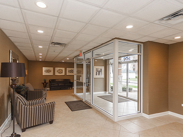 1476 Perry St #206, Des Plaines, IL 60016 photo 3