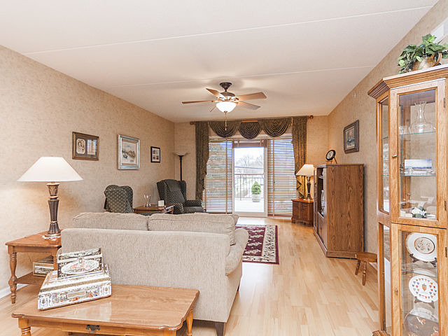 1476 Perry St #206, Des Plaines, IL 60016 photo 8