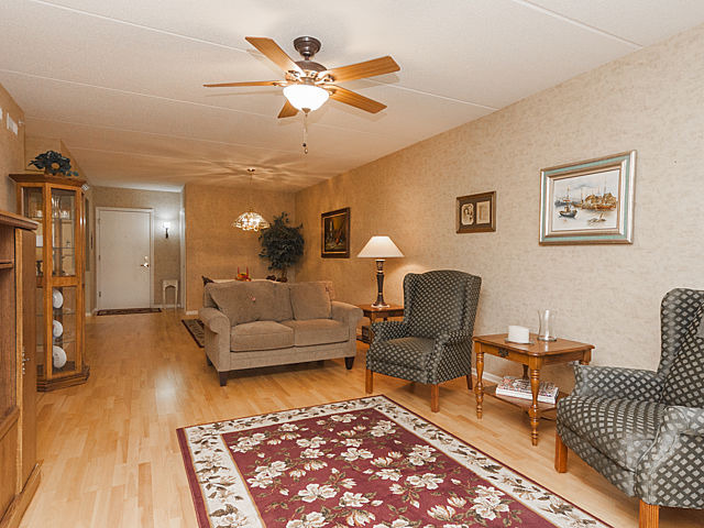 1476 Perry St #206, Des Plaines, IL 60016 photo 7
