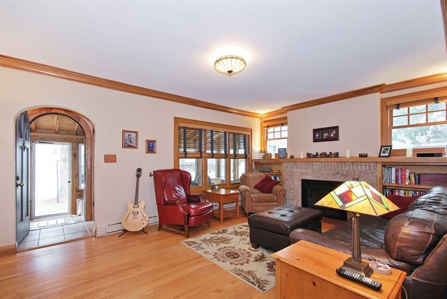 116 Travers Ave, Wheaton, IL 60187 photo 3