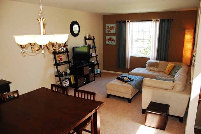 744 Sanborn St, Des Plaines, IL 60016 photo 3