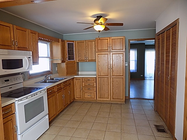 4312 Ponca St, Mchenry, IL 60050 photo 3