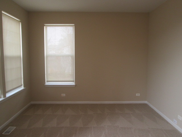 1555 Mcclellan Dr, Lake Villa, IL 60046 photo 2