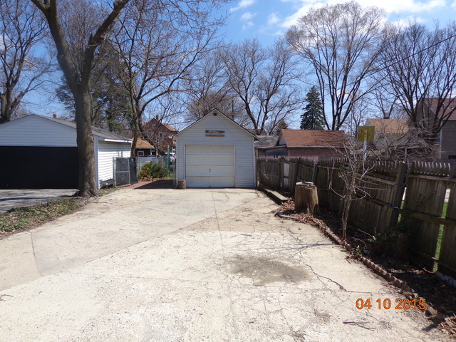 553 Raymond St, Elgin, IL 60120 photo 15