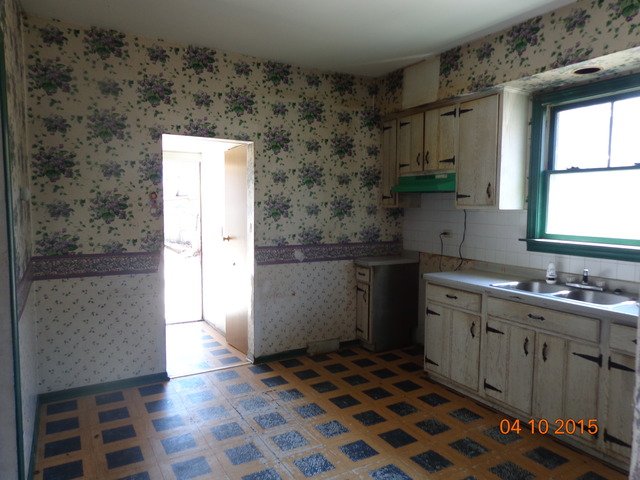 553 Raymond St, Elgin, IL 60120 photo 8