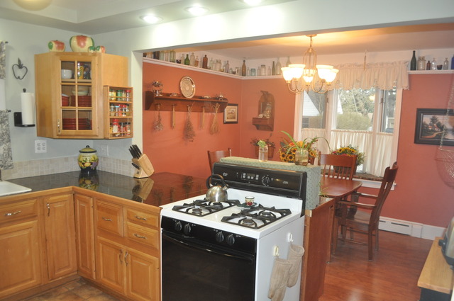374 Hubbard Ave, Elgin, IL 60123 photo 8