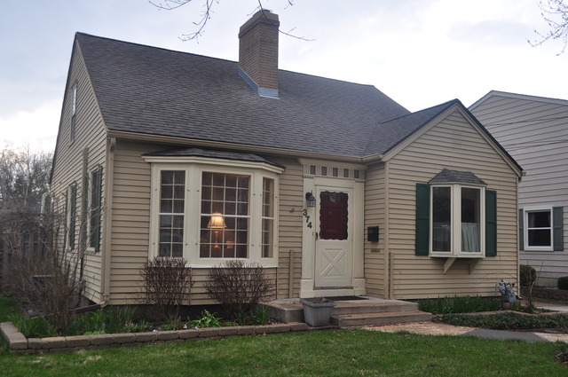 374 Hubbard Ave, Elgin, IL 60123 photo 1