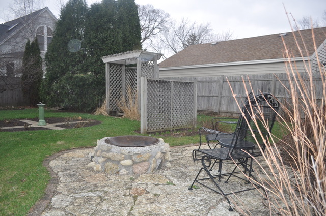 374 Hubbard Ave, Elgin, IL 60123 photo 24