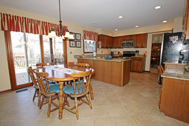 1140 Silver Pine Dr, Barrington, IL 60010 photo 9