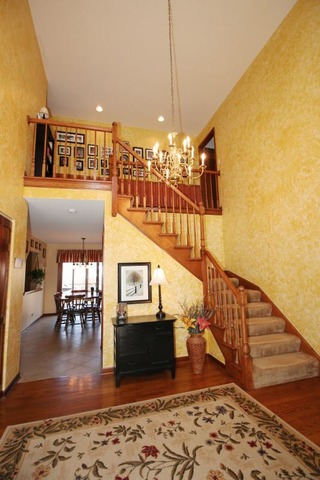 1140 Silver Pine Dr, Barrington, IL 60010 photo 2