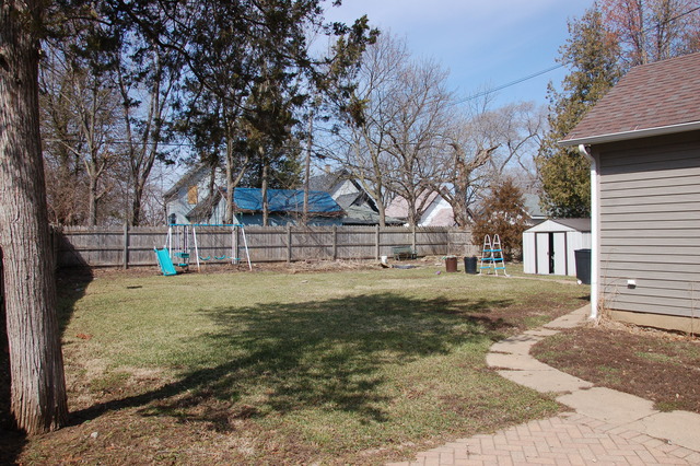 508 Grace St, Elgin, IL 60120 photo 18