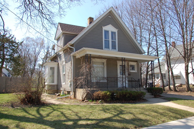 508 Grace St, Elgin, IL 60120 photo 1