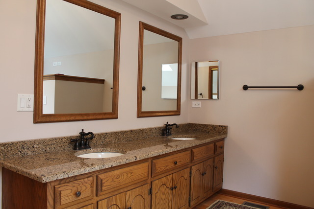1920 Hampton Dr, Wheaton, IL 60189 photo 14