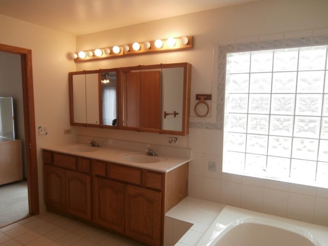 7004 Johnsburg Rd, Spring Grove, IL 60081 photo 17