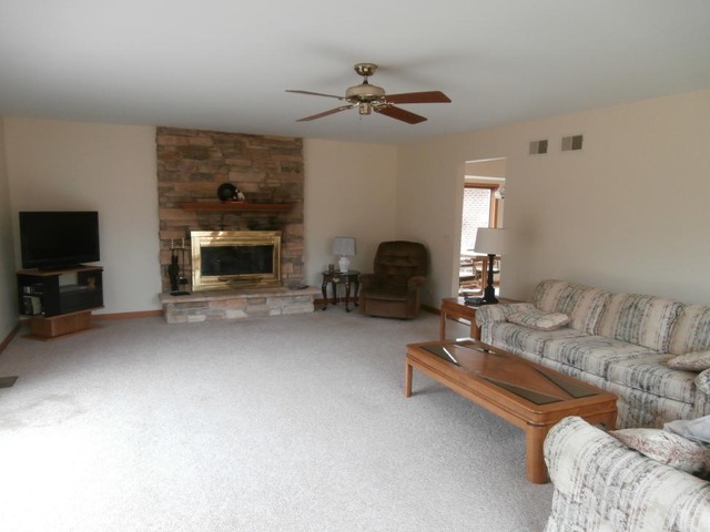 7004 Johnsburg Rd, Spring Grove, IL 60081 photo 12