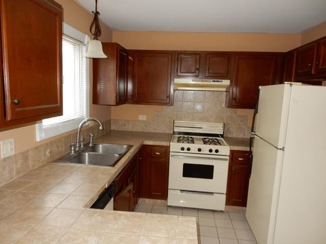 29 W780 Hurlingham Ct, Warrenville, IL 60555 photo 9