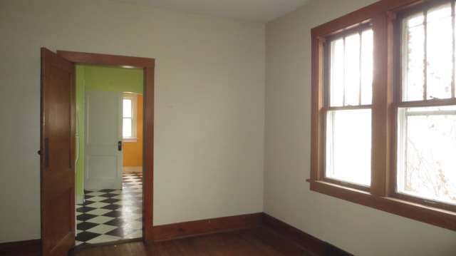 324 Orange St, Elgin, IL 60123 photo 10