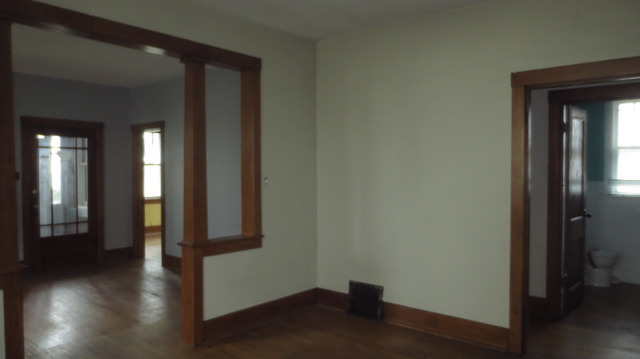 324 Orange St, Elgin, IL 60123 photo 5