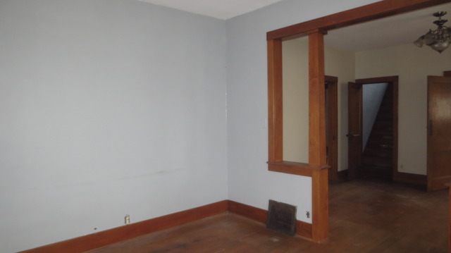 324 Orange St, Elgin, IL 60123 photo 4