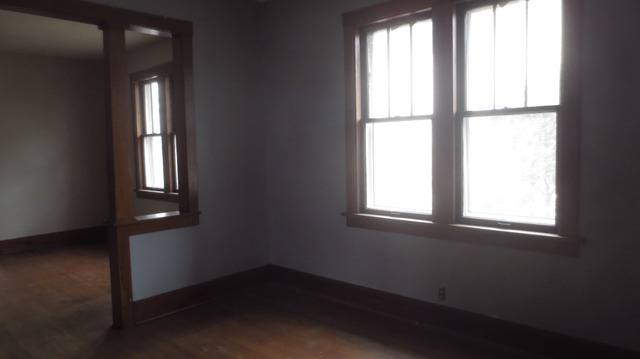 324 Orange St, Elgin, IL 60123 photo 3
