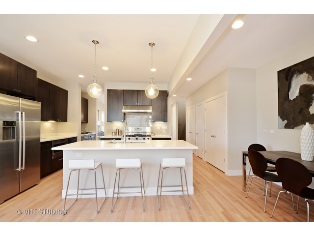 1318 Darrow Ave, Evanston, IL 60201 photo 8