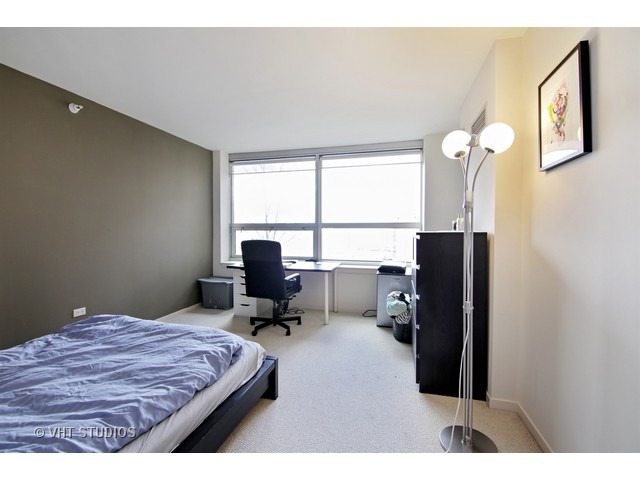 807 Davis St #809, Evanston, IL 60201 photo 8