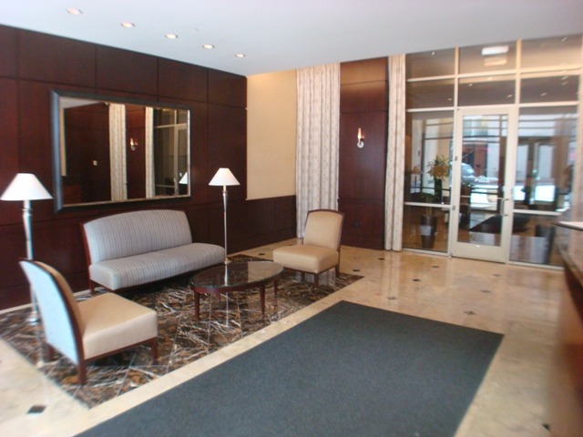 807 Davis St #809, Evanston, IL 60201 photo 11