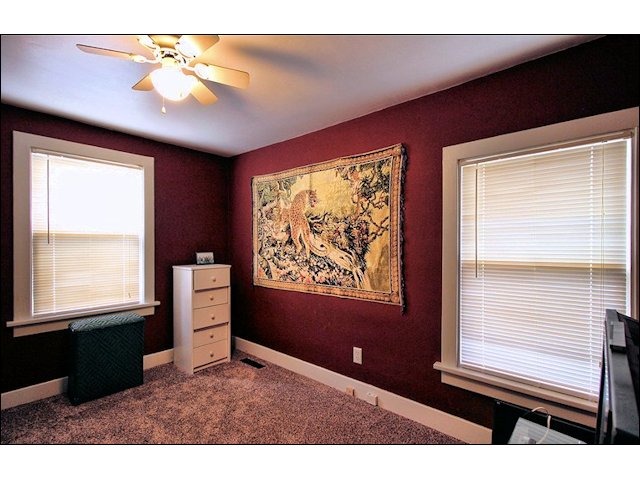 553 Terry Ave, Aurora, IL 60506 photo 18