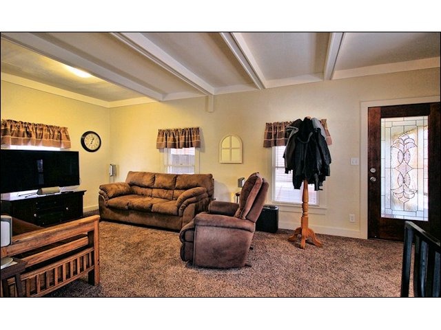 553 Terry Ave, Aurora, IL 60506 photo 4