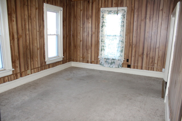 401 Dewey St, Harvard, IL 60033 photo 11