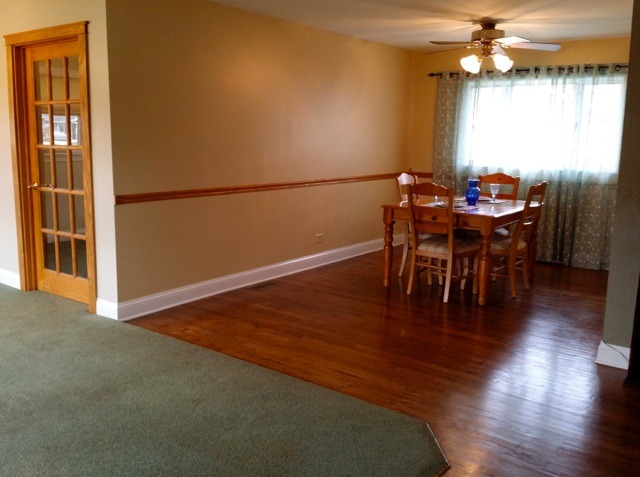 295 Payson St, Hoffman Estates, IL 60169 photo 4