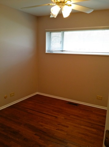295 Payson St, Hoffman Estates, IL 60169 photo 11