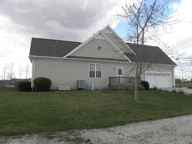 1405 E Braceville Rd, Mazon, IL 60444 photo 5