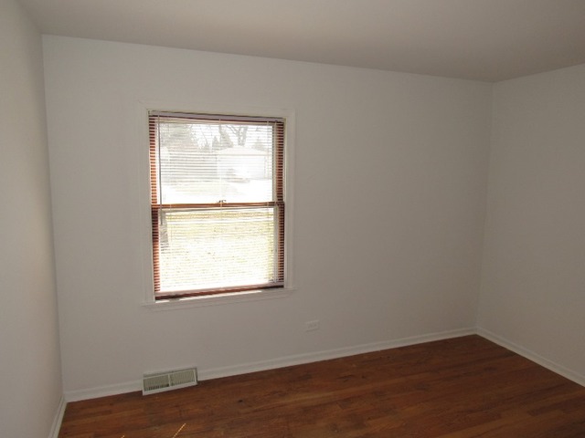 158 E Winthrop Ave, Addison, IL 60101 photo 8