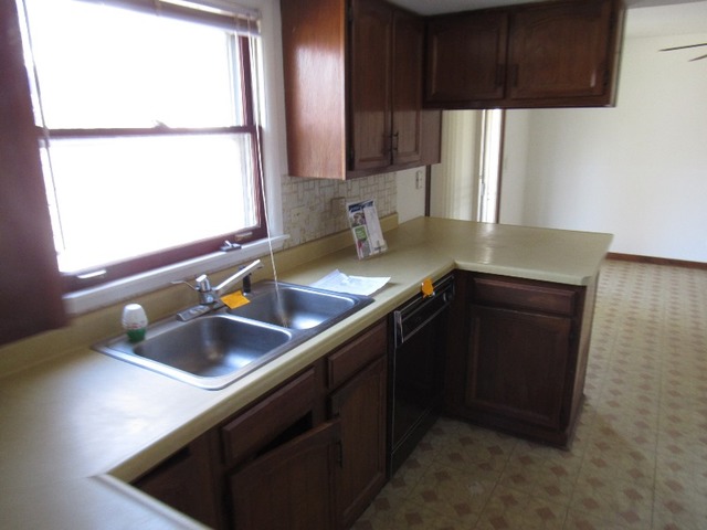 158 E Winthrop Ave, Addison, IL 60101 photo 16