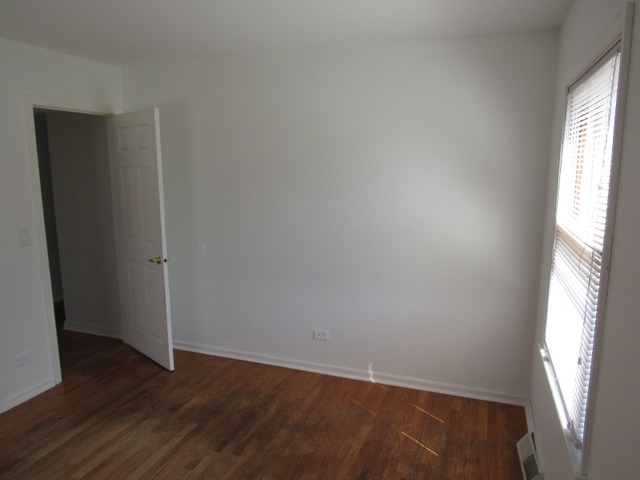158 E Winthrop Ave, Addison, IL 60101 photo 9